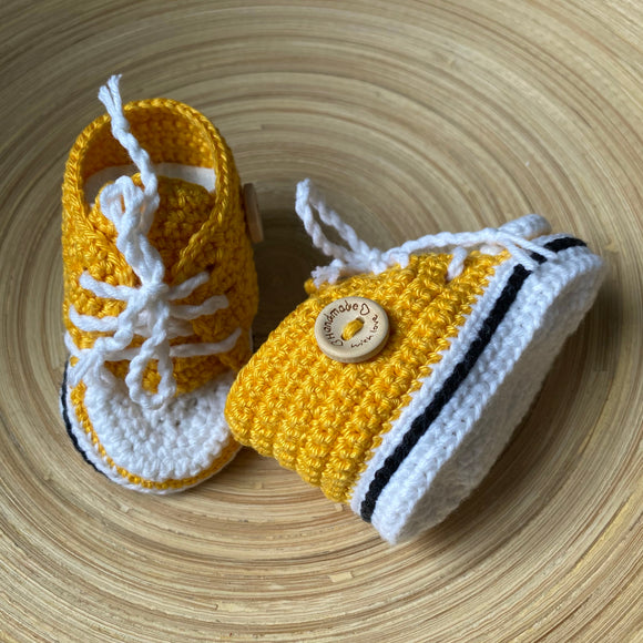 Babyslofjes gympjes oker geel 💛👟